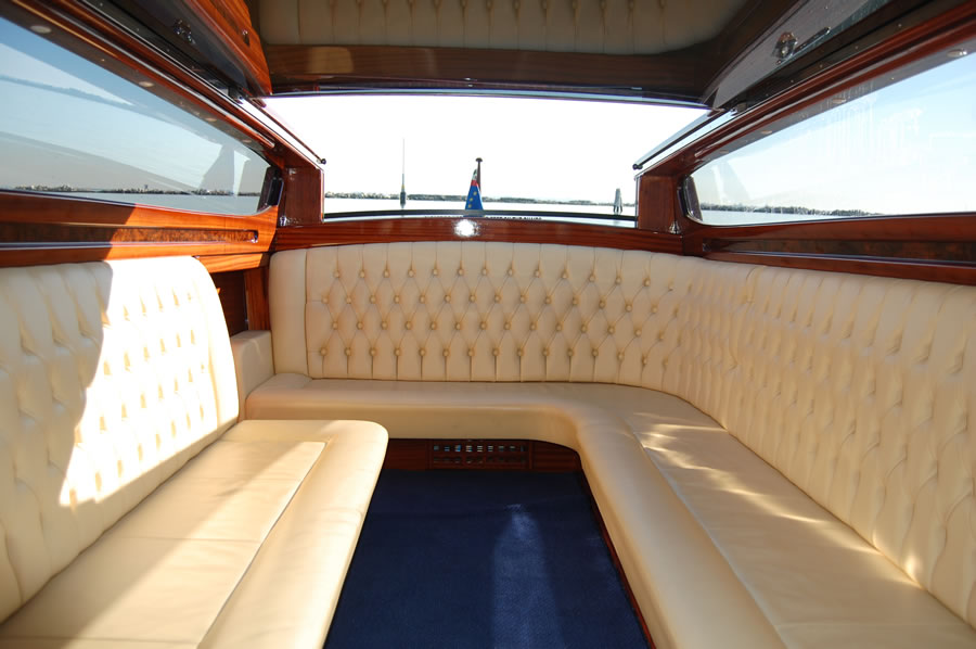 divani interni per imbarcazione